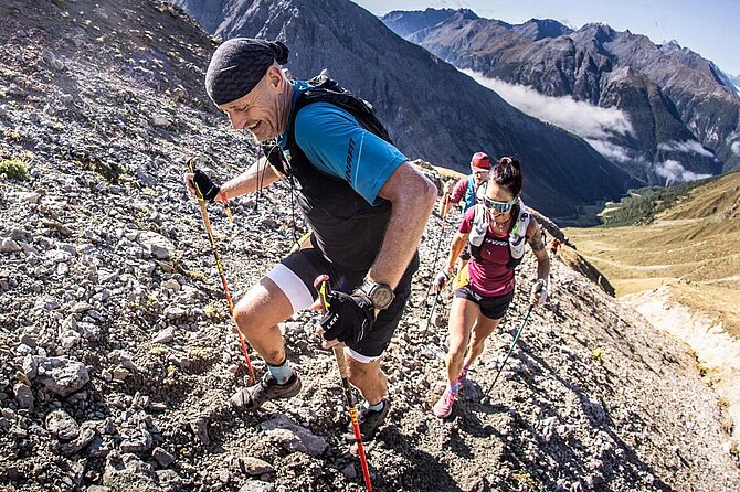 Läufer beim Transalpine Run 2025